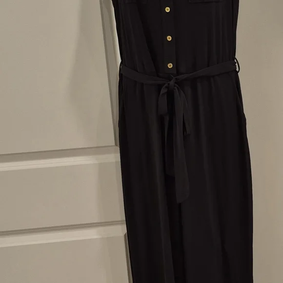 Calvin Klein Black and Gold Maxi Jumpsuit with Wide-Leg Design - Picture 6 of 8